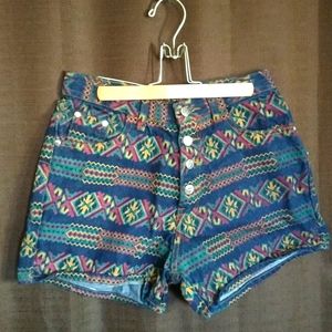 Patterned denim shorts